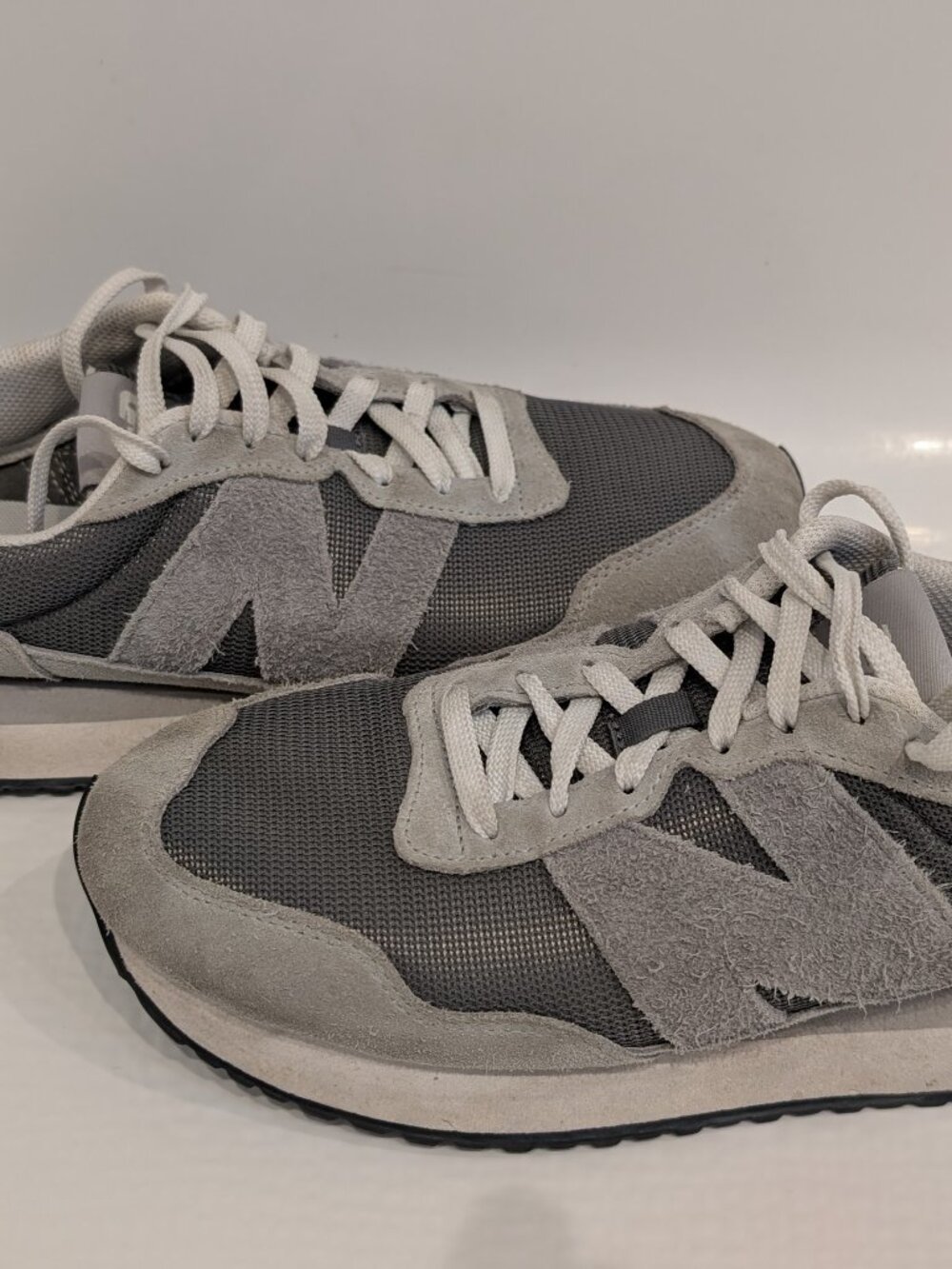 New Balance Men's 237 V1 Sneaker, Neptune Grey/5614 Black, 10.5